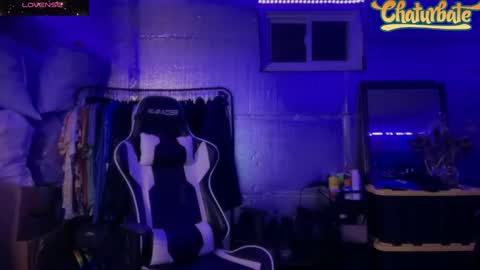 Robert Cici Jr. online show from 11/10/25, 03:05