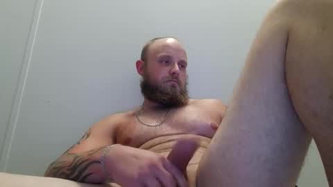 robertd5094 online show from 11/30/25, 03:38