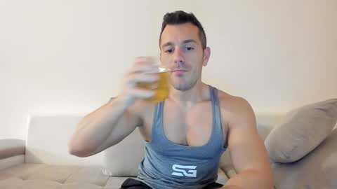 roberto4ever online show from 10/30/25, 04:58