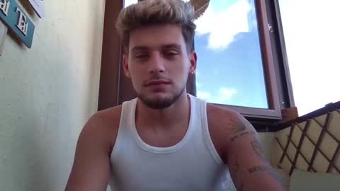 Roberto online show from 09/22/25, 08:49