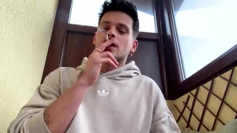 Roberto online show from 10/28/25, 06:28