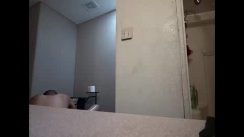 Snapshot of robertsaiz4200 chatting on 02/19/26, 04:30 robertsaiz4200 online show from 02/19/26, 04:30