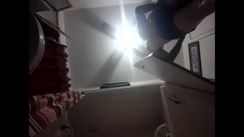 Snapshot of robertsaiz4200 chatting on 03/05/26, 02:40 robertsaiz4200 online show from 03/05/26, 02:40