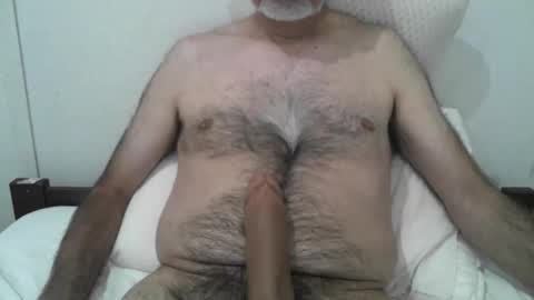 Snapshot of robhin40 chatting on 05/06/26, 03:46 Robhin maduro online show from 05/06/26, 03:46