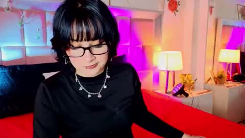 Snapshot of robinbennett chatting on 05/06/26, 02:11 robin D online show from 05/06/26, 02:11