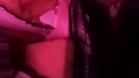 R online show from 10/08/25, 07:06