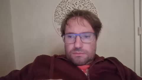 robinouhot online show from 03/04/25, 12:18