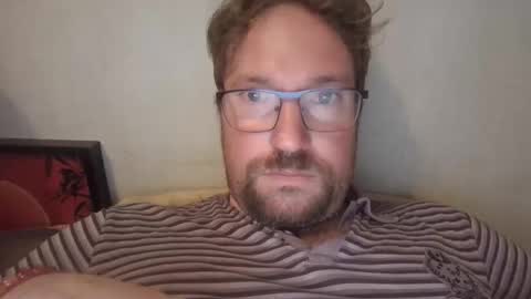 robinouhot online show from 10/21/25, 01:50