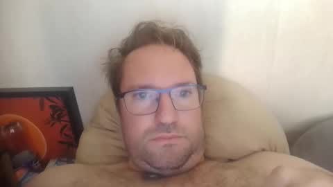 robinouhot online show from 11/07/25, 09:09