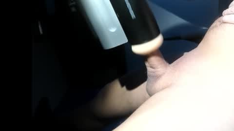 Snapshot of robirt5 chatting on 10/28/25, 10:41 Bob online show from 10/28/25, 10:41