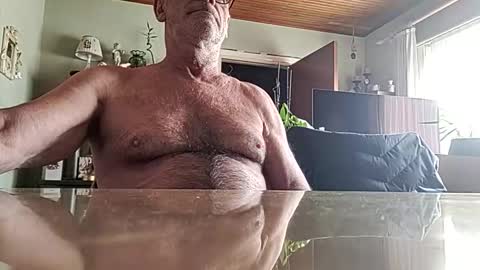 Snapshot of robke1966 chatting on 03/16/26, 09:57 robke1966 online show from 03/16/26, 09:57