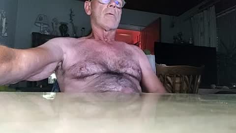 Snapshot of robke1966 chatting on 07/01/26, 05:31 robke1966 online show from 07/01/26, 05:31