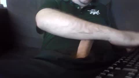 Snapshot of robmutant chatting on 01/28/25, 10:23 robmutant online show from 01/28/25, 10:23