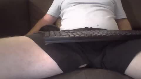 Snapshot of robmutant chatting on 02/15/25, 11:06 robmutant online show from 02/15/25, 11:06