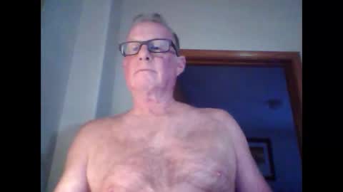 robo0000 online show from 05/15/26, 11:12