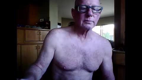 robo0000 online show from 06/05/26, 12:06