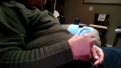 Snapshot of robosnoho chatting on 02/17/25, 03:36 robosnoho online show from 02/17/25, 03:36