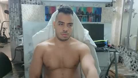 Snapshot of robotjojo1888 chatting on 01/06/26, 02:15 cazador 99 online show from 01/06/26, 02:15