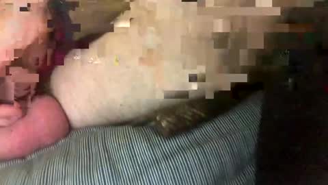 Snapshot of roby1057 chatting on 12/29/24, 06:38 roby1057 online show from 12/29/24, 06:38