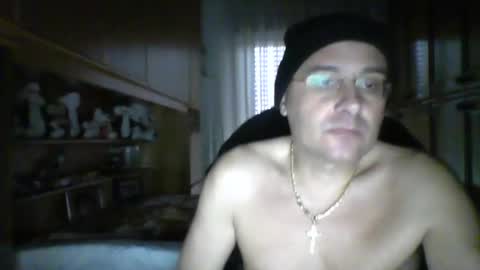 Snapshot of roby360 chatting on 01/10/26, 12:18 robertino online show from 01/10/26, 12:18