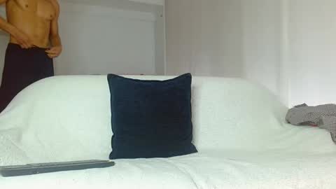 Snapshot of roby_millerr chatting on 02/19/25, 06:32 roby_millerr online show from 02/19/25, 06:32