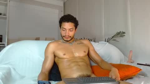 Snapshot of roby_millerr chatting on 02/27/25, 09:36 roby_millerr online show from 02/27/25, 09:36