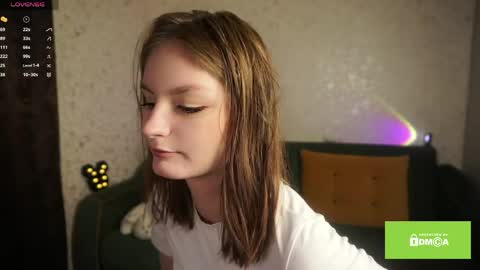 Snapshot of robynsentinella chatting on 05/03/26, 02:39 robynsentinella online show from 05/03/26, 02:39