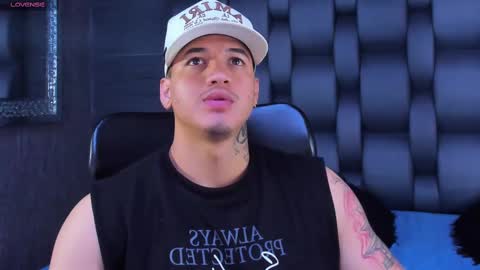 rocco_santos online show from 11/09/25, 02:15