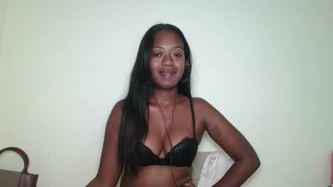 rochellinah online show from 04/25/26, 01:41