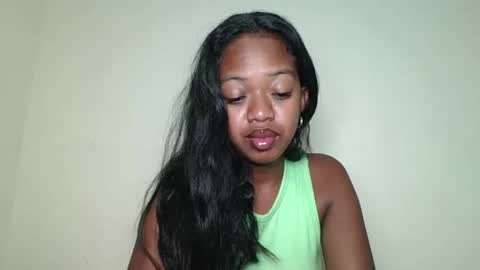 Snapshot of rochellinah chatting on 05/19/26, 08:26 rochellinah online show from 05/19/26, 08:26