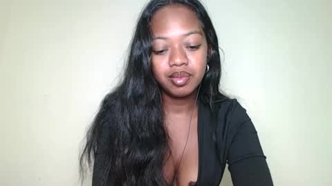 Snapshot of rochellinah chatting on 05/22/26, 12:33 rochellinah online show from 05/22/26, 12:33