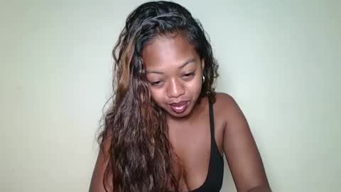 Snapshot of rochellinah chatting on 06/05/26, 01:50 rochellinah online show from 06/05/26, 01:50