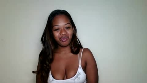 rochellinah online show from 06/21/26, 11:02