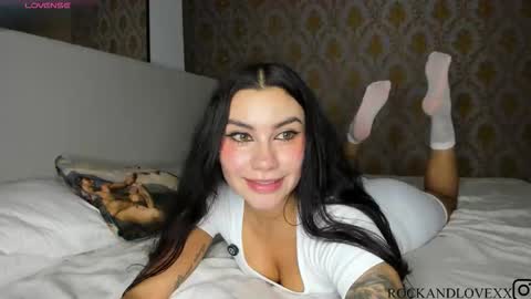 Samantha Estephania  online show from 11/03/25, 02:57