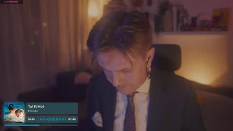 Rocket Bunny online show from 10/11/25, 08:29