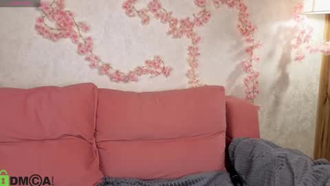 Snapshot of rockett_bunny chatting on 12/02/25, 01:11 Rockett online show from 12/02/25, 01:11