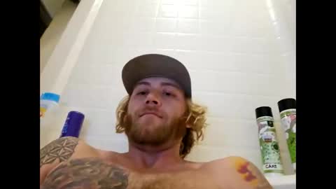 Snapshot of rockhardsurfers chatting on 02/14/25, 11:53 rockhardsurfers online show from 02/14/25, 11:53