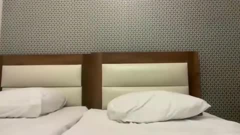 rockybee1 online show from 12/02/25, 10:38