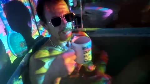 Snapshot of rod77knee chatting on 02/22/25, 11:24 rod77knee online show from 02/22/25, 11:24