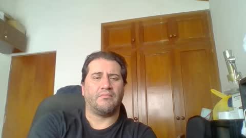 Snapshot of rodfer chatting on 05/08/26, 12:43 Rodfer online show from 05/08/26, 12:43