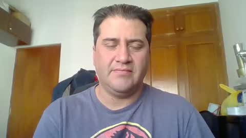 Snapshot of rodfer chatting on 05/16/26, 06:28 Rodfer online show from 05/16/26, 06:28