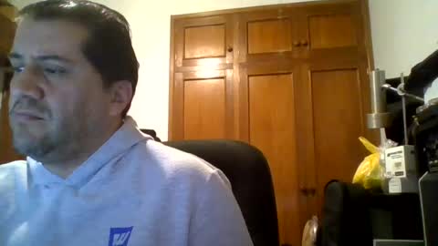 Snapshot of rodfer chatting on 07/14/26, 09:03 Rodfer online show from 07/14/26, 09:03