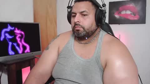 Snapshot of rodrixxx54 chatting on 02/02/25, 10:28 rodrixxx54 online show from 02/02/25, 10:28