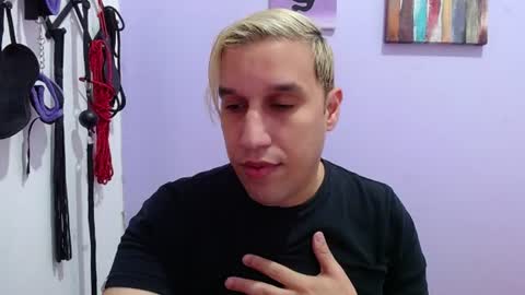 Snapshot of rodthiago chatting on 07/12/26, 01:02 Thiago independent model online show from 07/12/26, 01:02