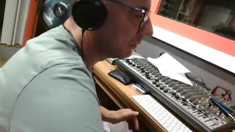 Snapshot of rogerrabbit2023 chatting on 08/08/26, 12:24 rogerrabbit2023 online show from 08/08/26, 12:24