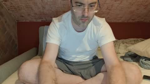 Snapshot of rogersand88 chatting on 07/21/26, 10:01 rogersand88 online show from 07/21/26, 10:01