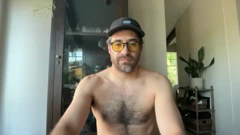 Snapshot of rogersterling11 chatting on 06/04/26, 07:47 Roger Sterling online show from 06/04/26, 07:47