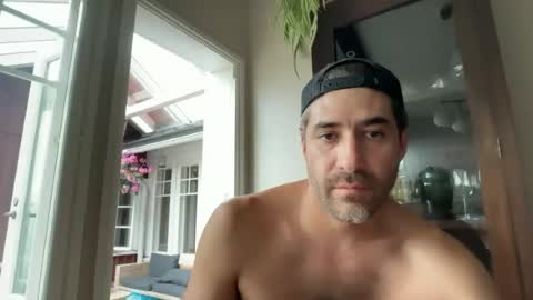 Snapshot of rogersterling11 chatting on 07/27/26, 01:29 Roger Sterling online show from 07/27/26, 01:29
