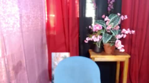 roianboyyy online show from 06/18/26, 11:53