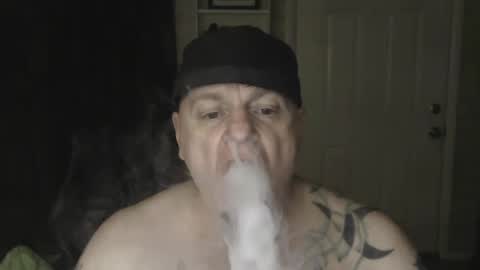 Snapshot of roinaz chatting on 12/17/24, 12:00 roinaz online show from 12/17/24, 12:00